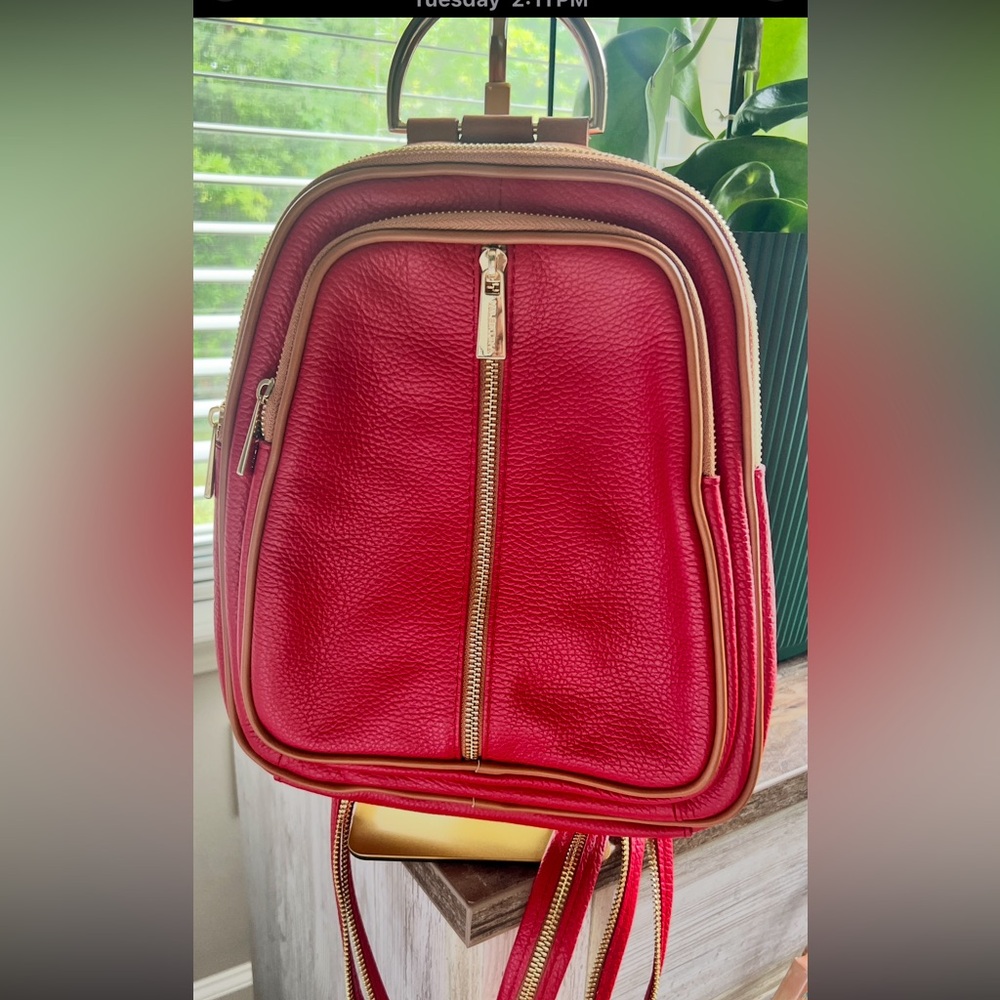 VALENTINA BACKPACK, RED (pristine condition) - Picture 2 of 8